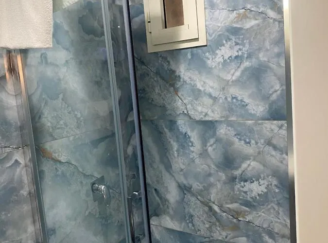 Candy House * Naples